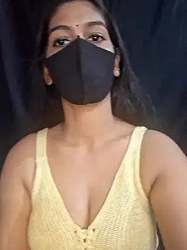 Snapshot of Garima_G chatting on January 7, 10:32 am Garima G online show from January 7, 10:32 am