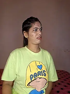 Snapshot of Garima_G chatting on September 24, 9:23 am Garima G online show from September 24, 9:23 am