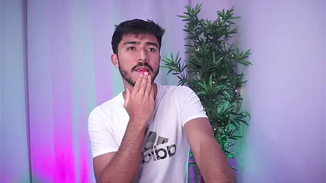 Snapshot of dam0n_fr0st chatting on November 10, 9:58 pm dam0n fr0st online show from November 10, 9:58 pm