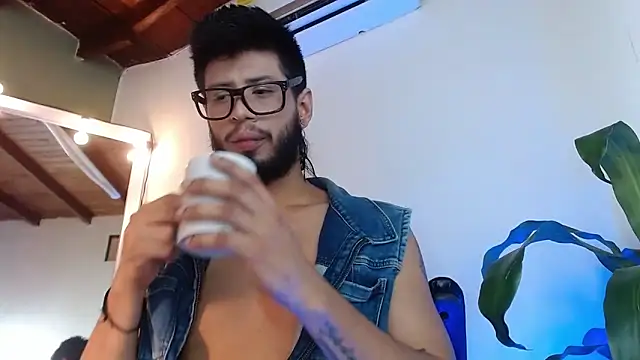 Colby brown03 online show from February 8, 9:07 pm