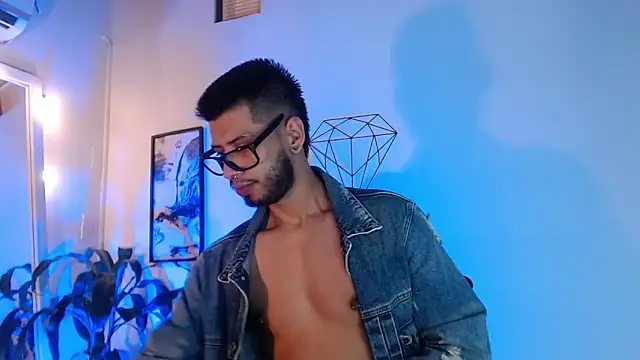 Snapshot of Colby_brown03 chatting on May 8, 7:08 pm Colby brown03 online show from May 8, 7:08 pm