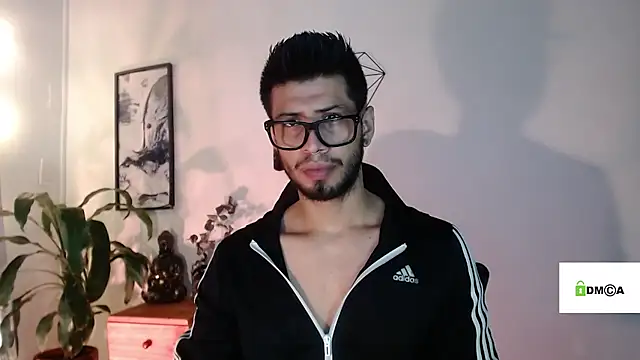 Snapshot of Colby_brown03 chatting on June 7, 5:06 pm Colby brown03 online show from June 7, 5:06 pm