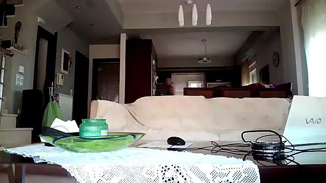 Snapshot of Kalia_Cross chatting on November 12, 6:47 am Kalia Cross online show from November 12, 6:47 am