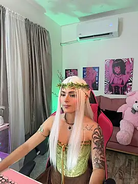 annieesweett online show from June 30, 9:49 pm