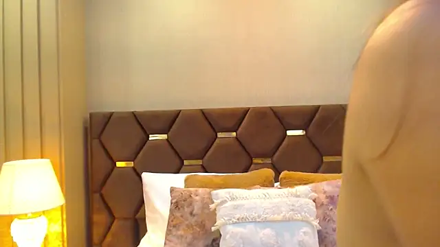 DevonPiers online show from December 12, 12:12 pm