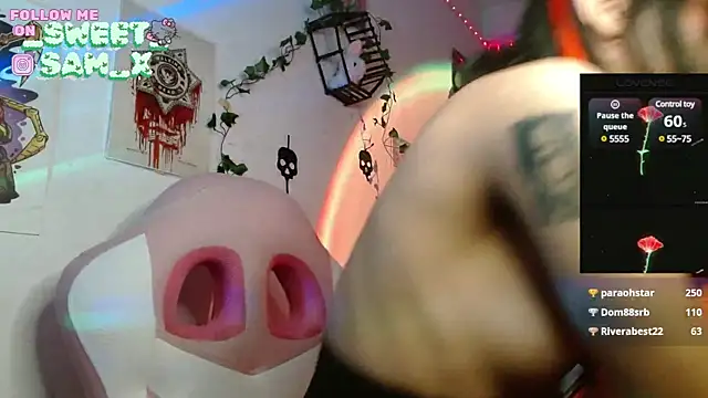 Snapshot of sweet_Samx chatting on February 5, 6:24 am sweet Samx online show from February 5, 6:24 am