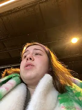 SuzieMurray online show from January 22, 8:18 am