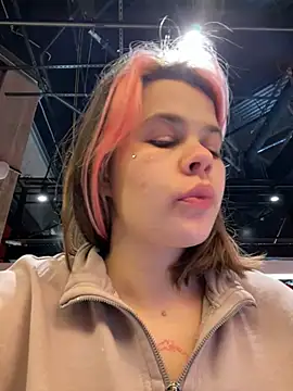 SuzieMurray online show from January 29, 11:30 am