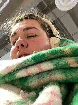 SuzieMurray online show from February 21, 8:07 am