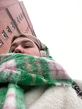 SuzieMurray online show from March 5, 8:10 am