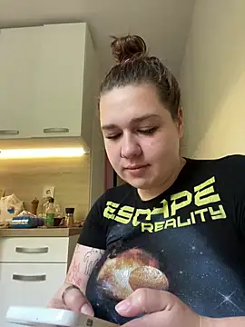 SuzieMurray online show from October 1, 10:21 am