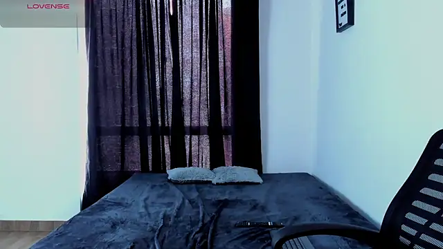 Snapshot of lorymoon chatting on December 16, 7:00 pm lorymoon online show from December 16, 7:00 pm