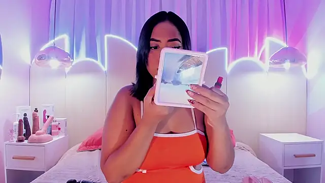 Laurentdupont04 online show from January 7, 3:20 am