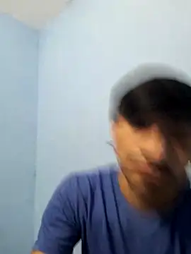 Snapshot of charlesss19 chatting on September 9, 4:12 am charlesss19 online show from September 9, 4:12 am