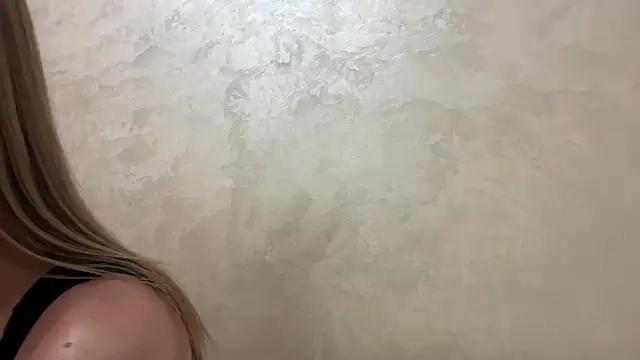 CaitlinaJayne23 online show from February 26, 4:55 am