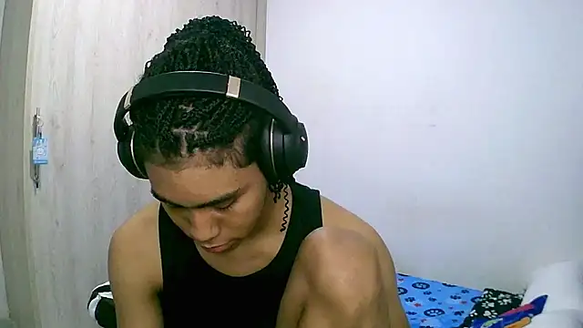 Snapshot of sexy_diamante_ chatting on November 21, 1:59 am sexy diamante online show from November 21, 1:59 am