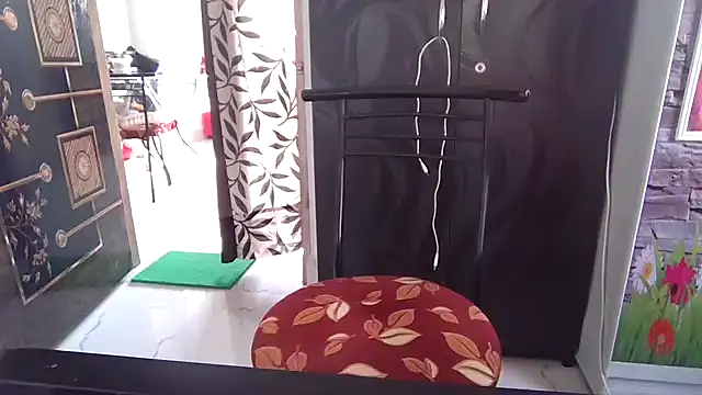 Snapshot of sexy-honey09 chatting on November 5, 2:44 am sexy-honey09 online show from November 5, 2:44 am