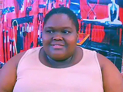 Snapshot of EbonyHotBuns chatting on October 26, 8:20 am EbonyHotBuns online show from October 26, 8:20 am