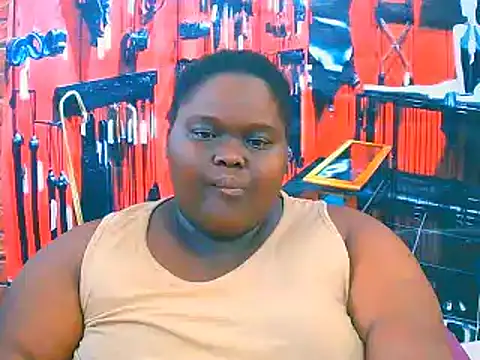 Snapshot of EbonyHotBuns chatting on November 2, 10:17 am EbonyHotBuns online show from November 2, 10:17 am