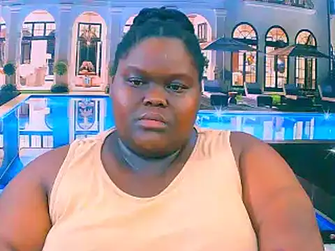 Snapshot of EbonyHotBuns chatting on December 1, 10:15 pm EbonyHotBuns online show from December 1, 10:15 pm