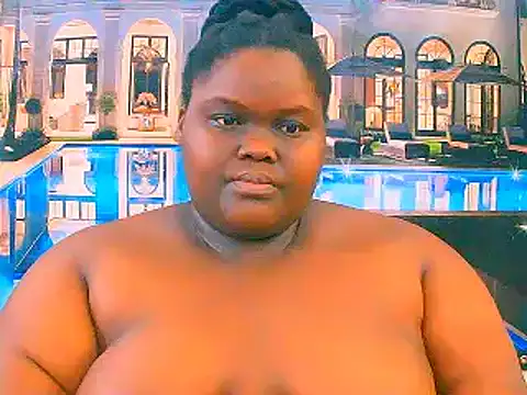 Snapshot of EbonyHotBuns chatting on December 17, 9:15 am EbonyHotBuns online show from December 17, 9:15 am