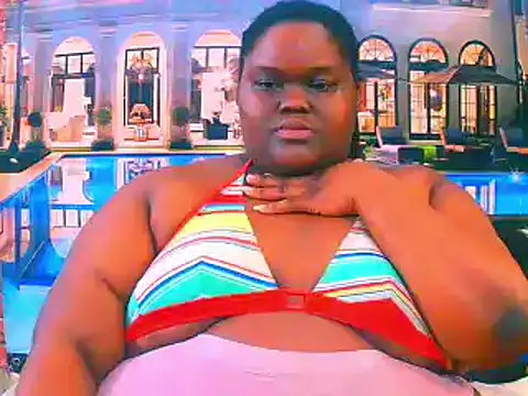 Snapshot of EbonyHotBuns chatting on June 6, 7:07 pm EbonyHotBuns online show from June 6, 7:07 pm