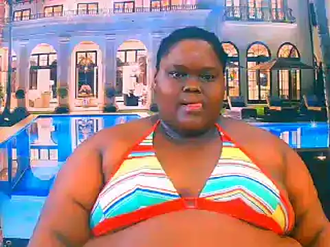 Snapshot of EbonyHotBuns chatting on June 12, 6:29 pm EbonyHotBuns online show from June 12, 6:29 pm