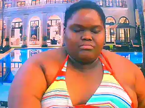Snapshot of EbonyHotBuns chatting on June 13, 6:39 pm EbonyHotBuns online show from June 13, 6:39 pm