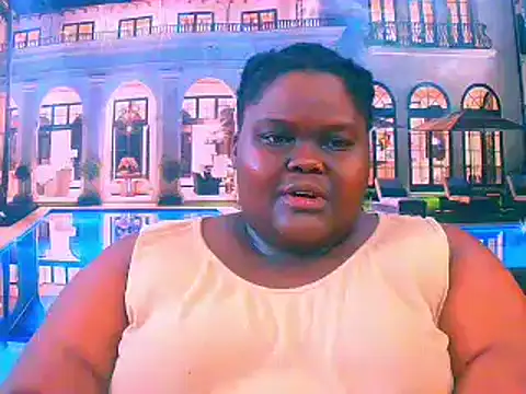 EbonyHotBuns online show from July 4, 6:25 pm