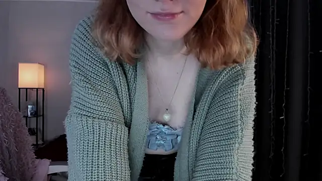 Snapshot of ReddHotPipper chatting on November 25, 3:28 am ReddHotPipper online show from November 25, 3:28 am