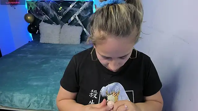 Snapshot of Dana_martinezz chatting on October 22, 12:00 am Dana martinezz online show from October 22, 12:00 am