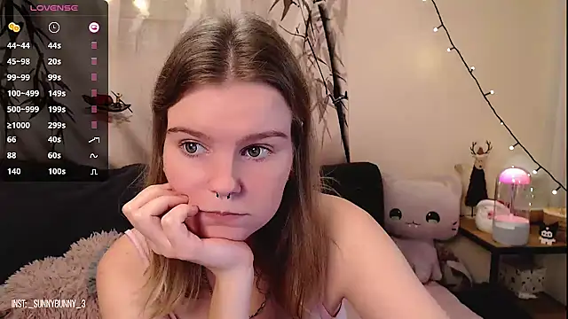 Snapshot of Moona_xx chatting on December 21, 9:15 pm Moona xx online show from December 21, 9:15 pm