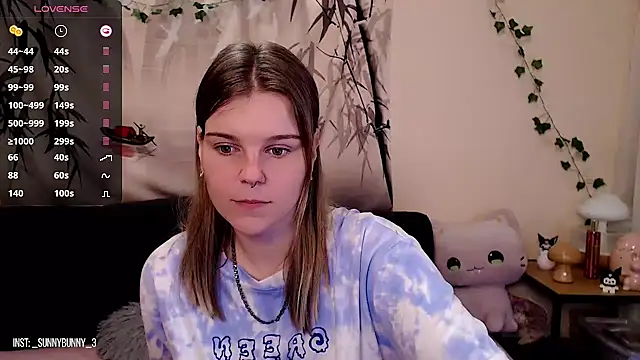 Snapshot of Moona_xx chatting on March 8, 10:45 pm Moona xx online show from March 8, 10:45 pm