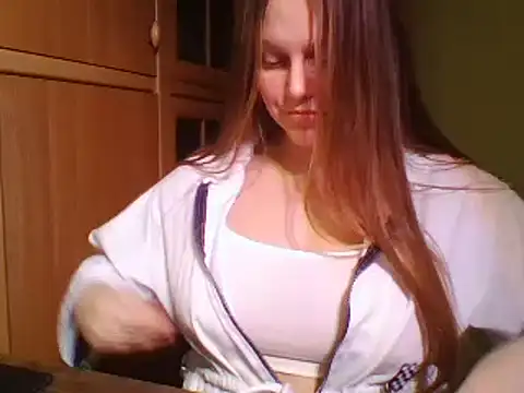 Snapshot of Evasapples chatting on January 2, 9:07 pm Evasapples online show from January 2, 9:07 pm