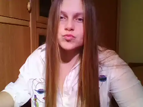 Snapshot of Evasapples chatting on January 3, 2:08 pm Evasapples online show from January 3, 2:08 pm