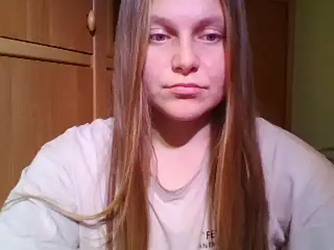 Snapshot of Evasapples chatting on January 3, 6:03 pm Evasapples online show from January 3, 6:03 pm