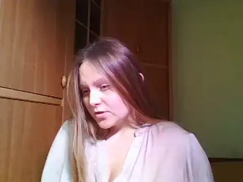 Snapshot of Evasapples chatting on January 5, 6:13 pm Evasapples online show from January 5, 6:13 pm