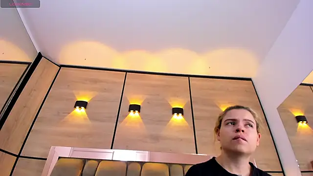 Snapshot of dorothy_vegga chatting on November 17, 4:40 am dorothy vegga online show from November 17, 4:40 am