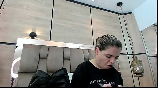 dorothy vegga online show from February 23, 3:37 am