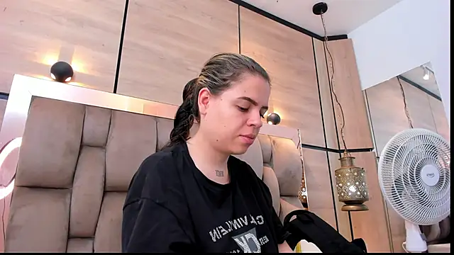 dorothy vegga online show from February 24, 2:53 am