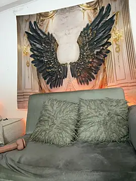 remyflux666 online show from March 17, 1:32 am