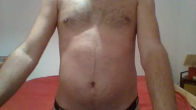 Snapshot of ra1an111 chatting on February 25, 8:29 pm ra1an111 online show from February 25, 8:29 pm