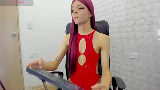 Realbadbxtch online show from March 8, 8:25 pm