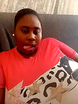 Snapshot of KennyBigWoman chatting on November 20, 11:21 am KennyBigWoman online show from November 20, 11:21 am