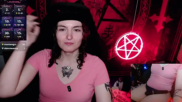 BrandiWRLD 999 online show from October 21, 6:30 pm