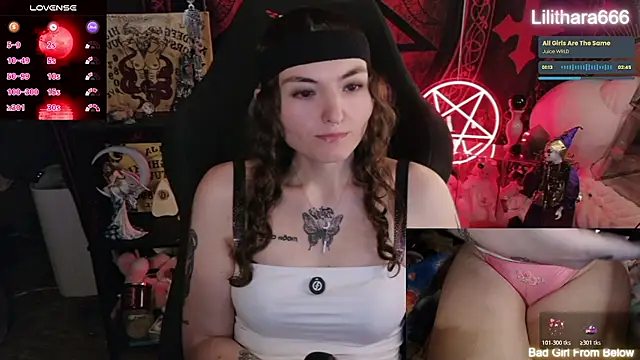 BrandiWRLD 999 online show from July 11, 3:59 pm