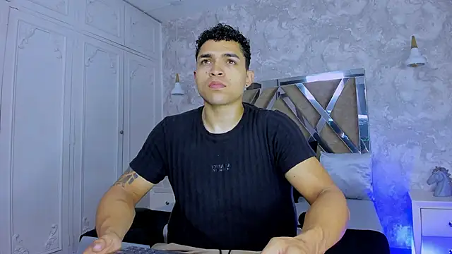 Snapshot of gerson_zt chatting on October 21, 6:30 pm gerson zt online show from October 21, 6:30 pm