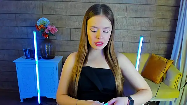 Snapshot of MilanaBalmain chatting on February 1, 2:24 pm MilanaBalmain online show from February 1, 2:24 pm