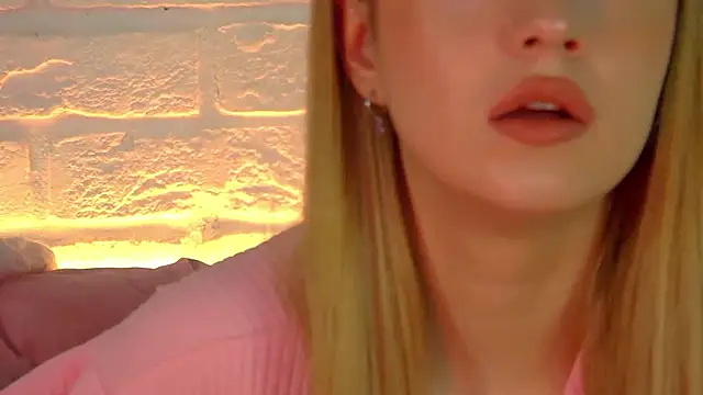 Snapshot of MilanaBalmain chatting on November 4, 4:11 am MilanaBalmain online show from November 4, 4:11 am