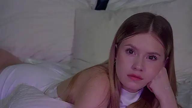 Snapshot of MilanaBalmain chatting on November 11, 5:40 am MilanaBalmain online show from November 11, 5:40 am